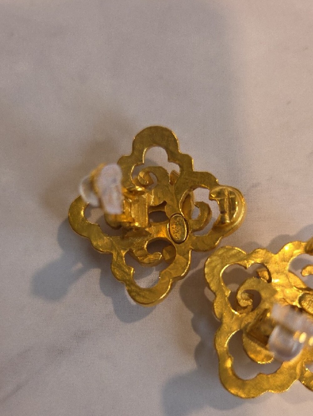 Chanel Gold-Tone Floral Logo Clipon Earrings -COA - Picture 7 of 11